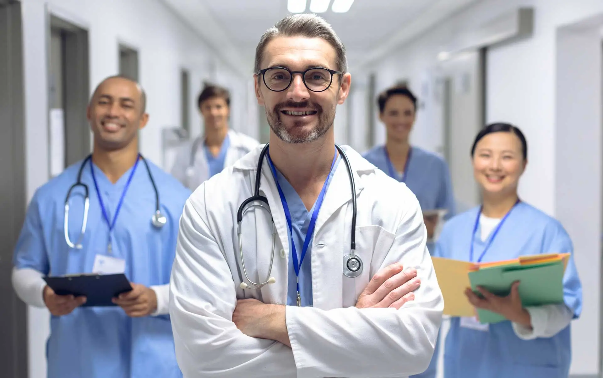 diverse-medical-team-of-doctors-looking-at-camera-UW9F7DT